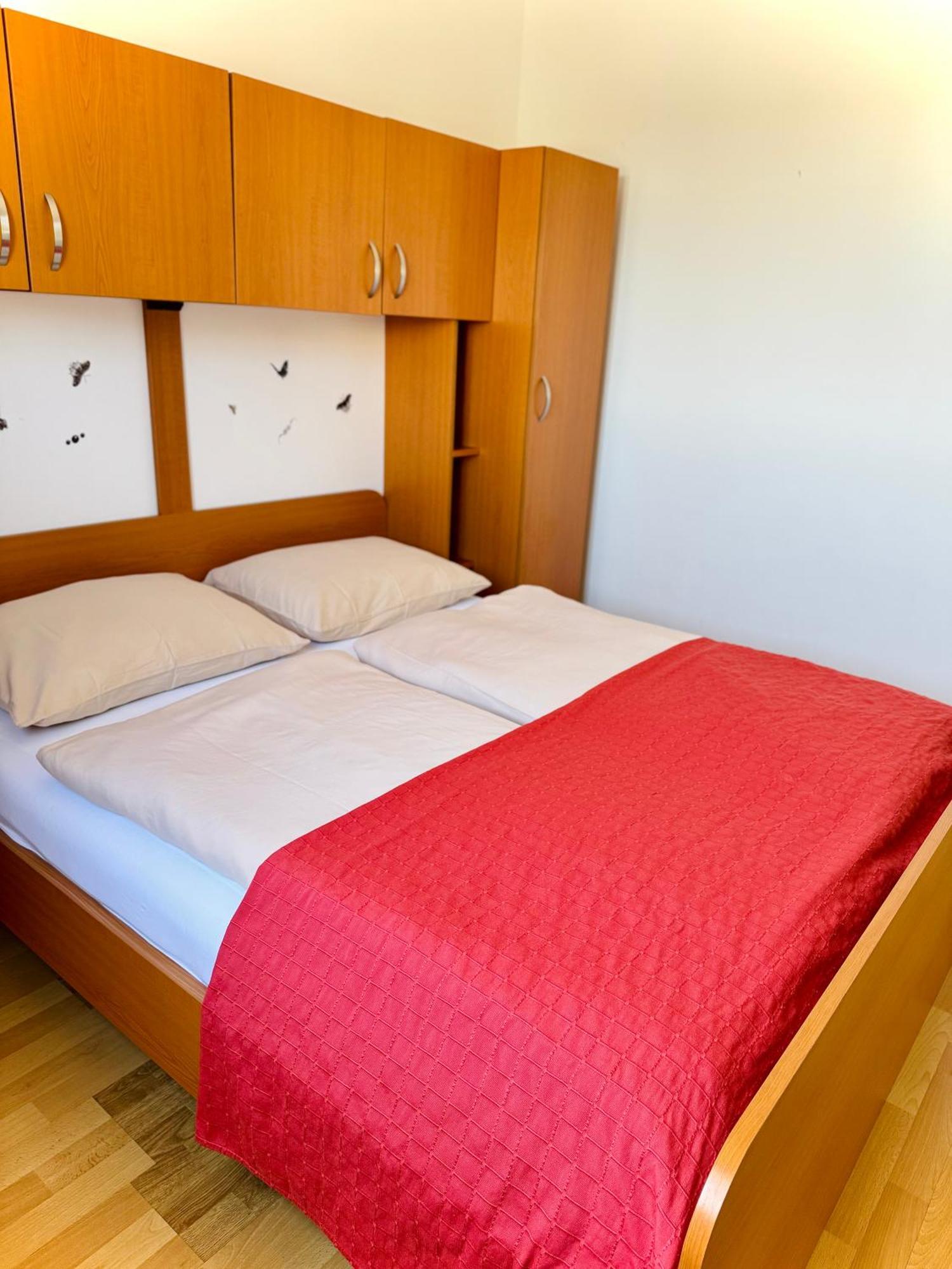 Apartments Elvira Drage Εξωτερικό φωτογραφία