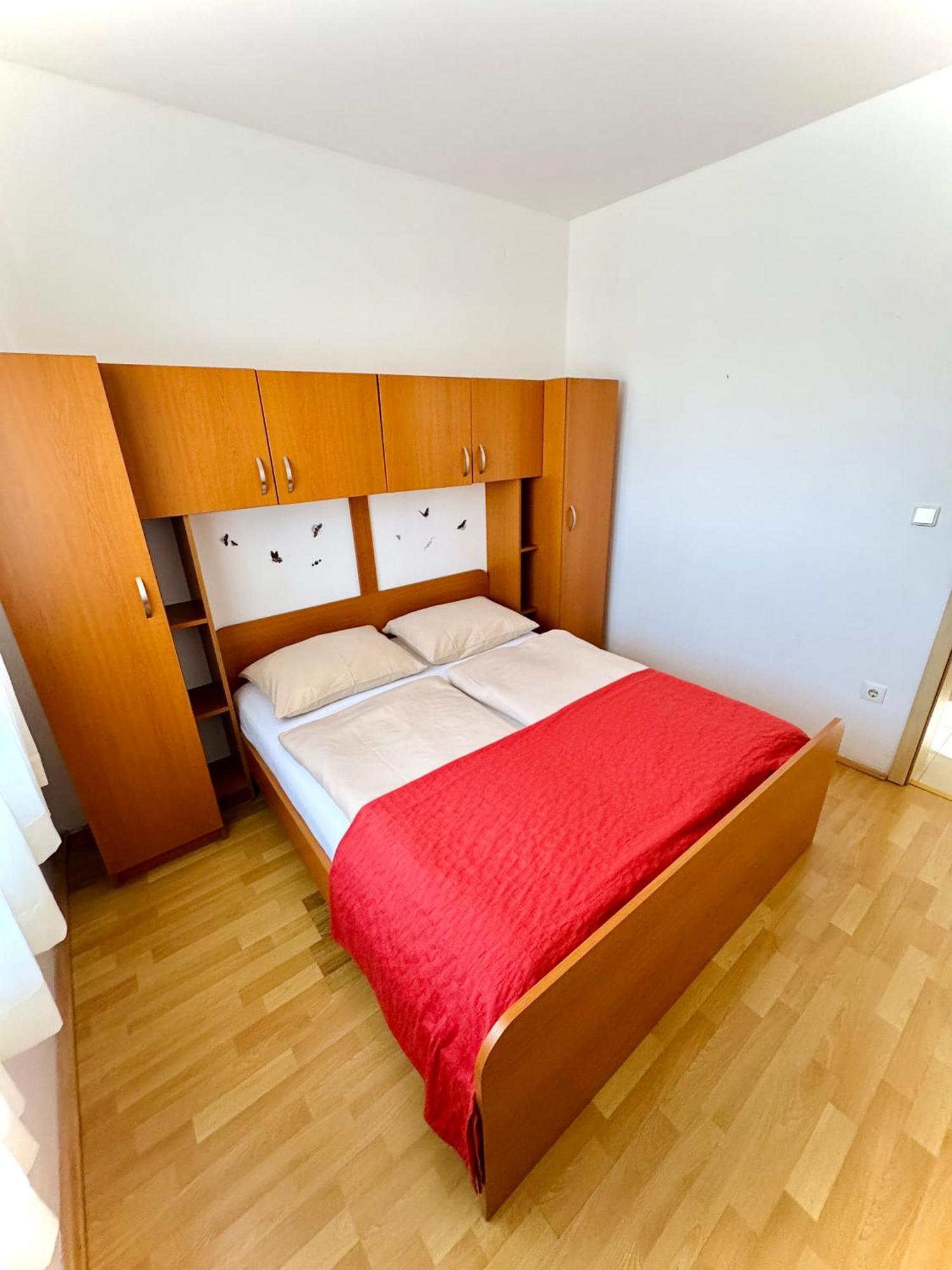 Apartments Elvira Drage Εξωτερικό φωτογραφία